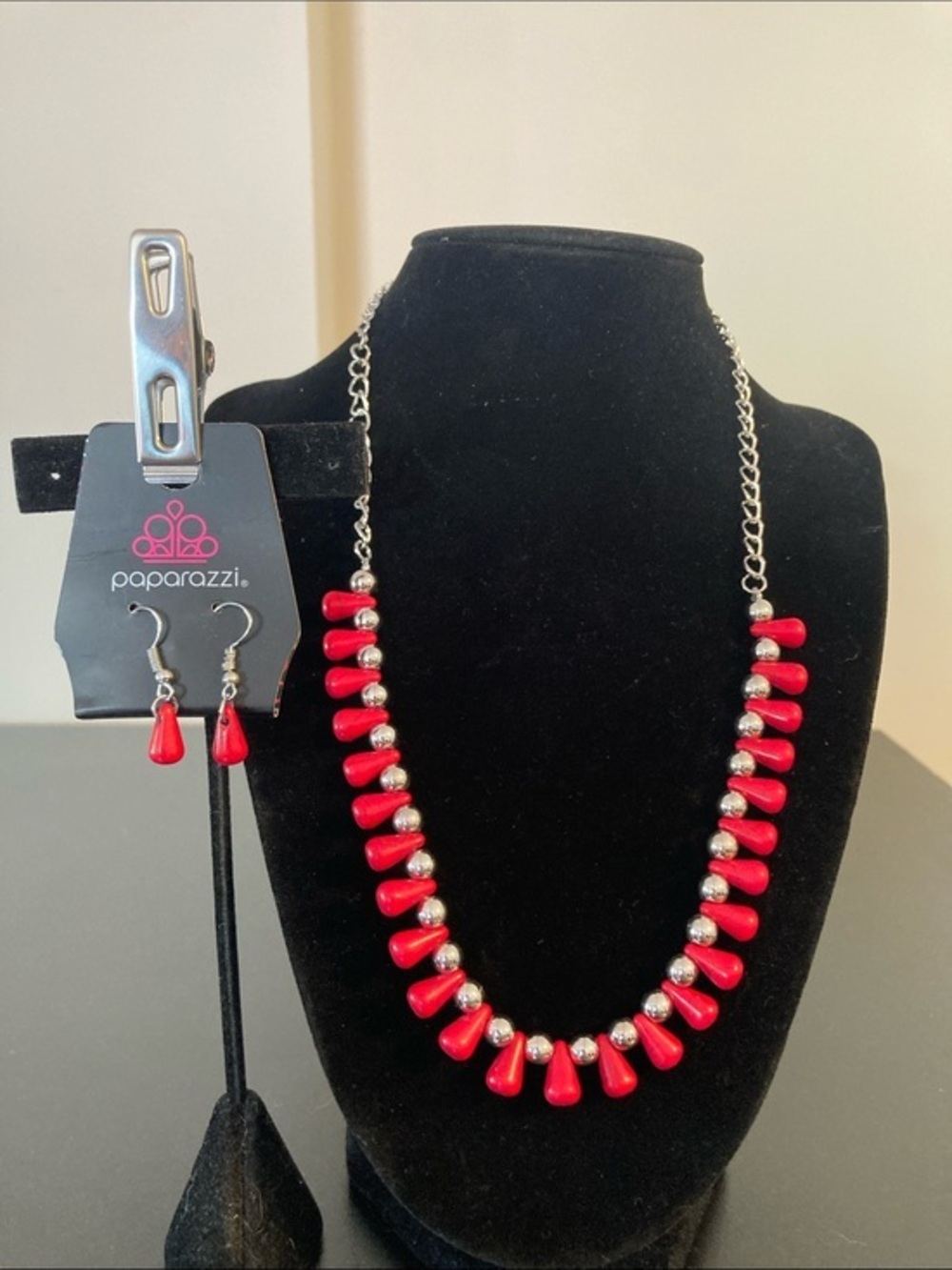 Red Teardrop & Silver Bead Women's Necklace